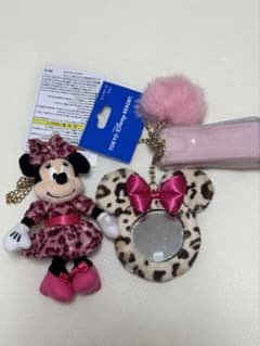 ディズニー ピンク ヒョウ柄 リップケース ミラー ぬいぐるみチャーム