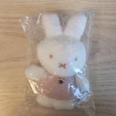 MIIAミッフィー原宿限定 シャイニーバッグチャーム マスコット ピンク