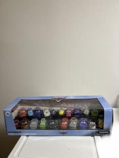 カーズ メガフィギュア20台、ディズニーストア - メルカリ