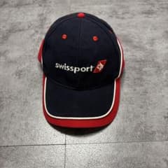 Swissport 刺繍ロゴキャップ ネイビー×レッド 企業ロゴデザイン - メルカリ