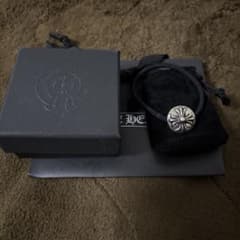 クロムハーツ ロンワンズ シルバー チャーム ヘアゴム - メルカリ