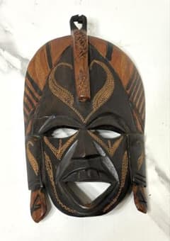 ケニヤの民族お面 アフリカ 仮面 - メルカリ