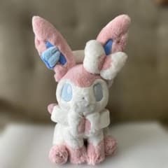 ポケモンセンター 限定 ふわふわ抱きぬいぐるみ ニンフィア - メルカリ