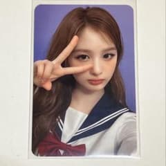 nmixx ソリュン 制服 トレカ - メルカリ