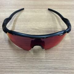 Oakley スポーツメガネ 赤レンズ サングラス - メルカリ