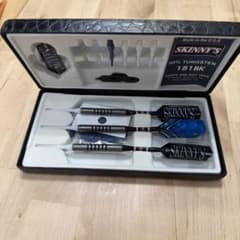 SKINNY'S 90% タングステン ダーツ 181 BK - メルカリ