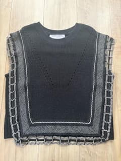 AKIRANAKA 黒ニットプルオーバー、ベスト - メルカリ