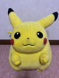 ピカチュウ TOMY ぬいぐるみ 特大 等身大 初代 - メルカリ