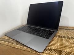 Apple MacBook Air 13インチ A1932 OS切替可 - メルカリ
