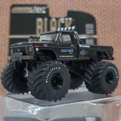 グリーンライト ブラックバンディット ビッグフット モンスター