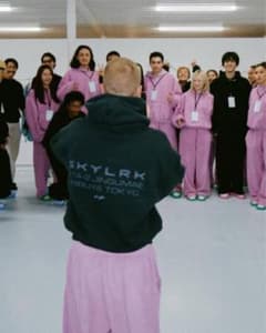 SKYLRK POP-UP IN TOKYO 限定 HOOIDE - メルカリ