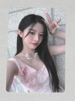 ミンジュ ILLIT Glitter Day 2025 会場限定FCトレカ - メルカリ