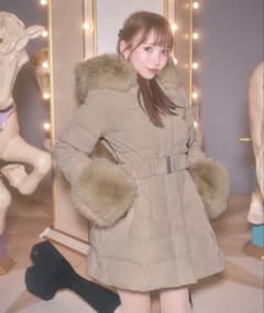 ミシェルマカロン コーデュロイベルトダウンコート - メルカリ