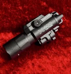 SUREFIRE X400 ULTRA ウェポンライト ブラック 予備電池付き - メルカリ