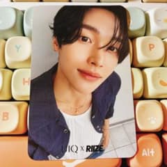 UIQ x RIIZE PoPup 3000円特典 ウォンビン トレカ - メルカリ