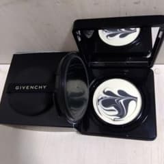 GIVENCHY ソワン ノワール UVコンパクト ソワンノワール 日焼け止め