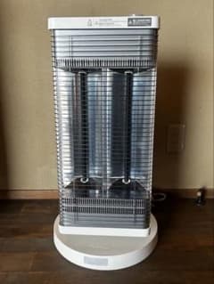 DAIKIN ダイキン ERFT11XS-W 遠赤外線ヒーター 20年製 - メルカリ