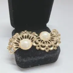 2026年最新】givenchy ブローチの人気アイテム - メルカリ