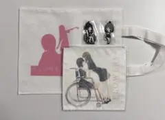 2026年最新】innocent grey ラバーストラップの人気アイテム - メルカリ