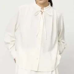 2026年最新】SOÉJU ジョーゼットリボンブラウスの人気アイテム - メルカリ