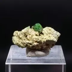 2026年最新】デマントイドガーネット原石標本の人気アイテム - メルカリ