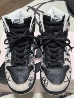 2026年最新】Unkle futuraの人気アイテム - メルカリ