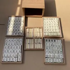 激レア・現地購入品】高級麻雀牌 マカオ金牌 未開封 ゴールド ライオン