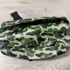 BAPE A BATHING APE／迷彩大容量ボディバッグ付録品ノベルティ - メルカリ