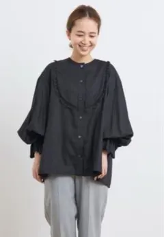 2026年最新】yori ブラウス スカラップの人気アイテム - メルカリ