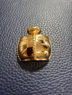 2026年最新】イブサンローランブローチの人気アイテム - メルカリ