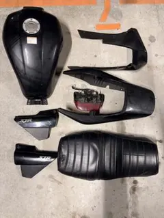 2026年最新】xjr400外装セットの人気アイテム - メルカリ