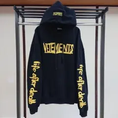 2026年最新】vetements hoodieの人気アイテム - メルカリ