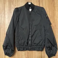 2026年最新】moncler sacai ダウンの人気アイテム - メルカリ