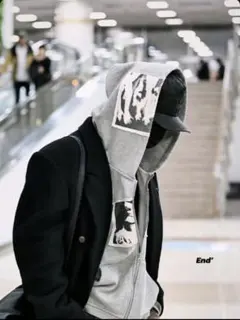 2026年最新】enhypenニキ着用の人気アイテム - メルカリ