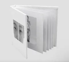 JENNIE J2NNI5写真展 ジェニミニブックマグネット【24時間以内発送