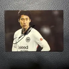 サッカー日本代表 鎌田大地 直筆サイン入り写真 フランクフルト - メルカリ