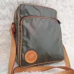 2026年最新】ハンティングワールド ショルダーバッグ バチュークロスの