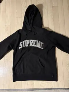 2026年最新】supreme アーチロゴ パーカーの人気アイテム - メルカリ