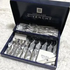 2026年最新】GIVENCHYカトラリーセットの人気アイテム - メルカリ