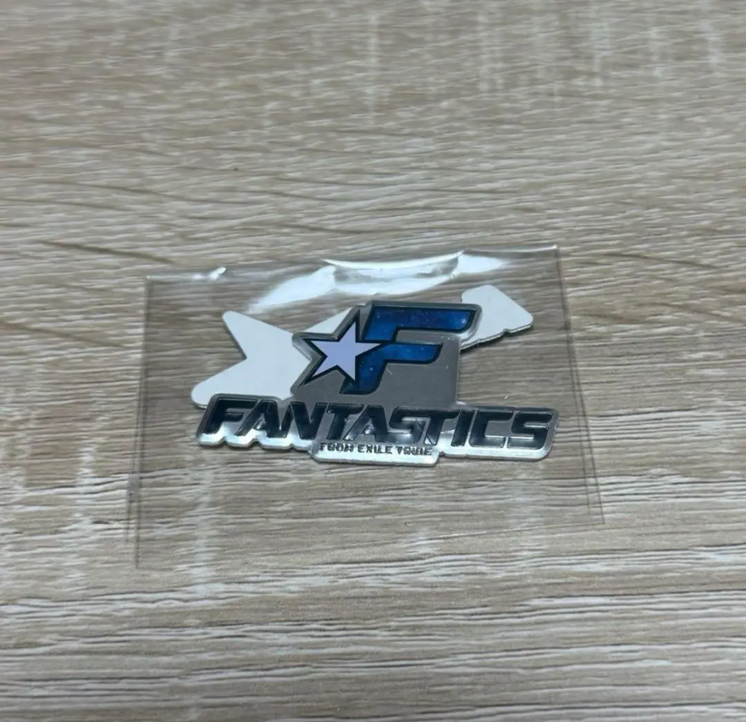 2026年最新】fantastics ステッカー ロゴの人気アイテム - メルカリ