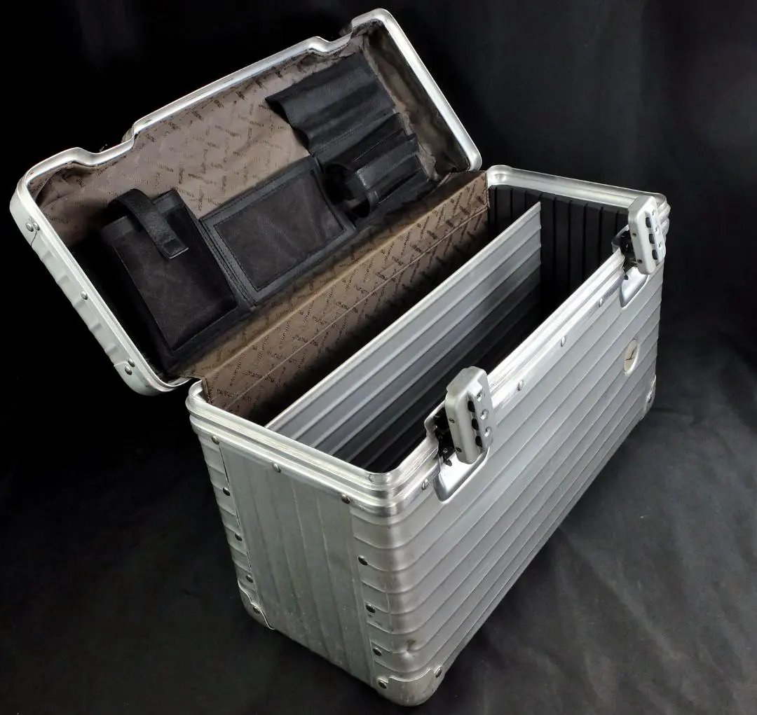 2026年最新】リモワ パイロット ルフトハンザの人気アイテム - メルカリ