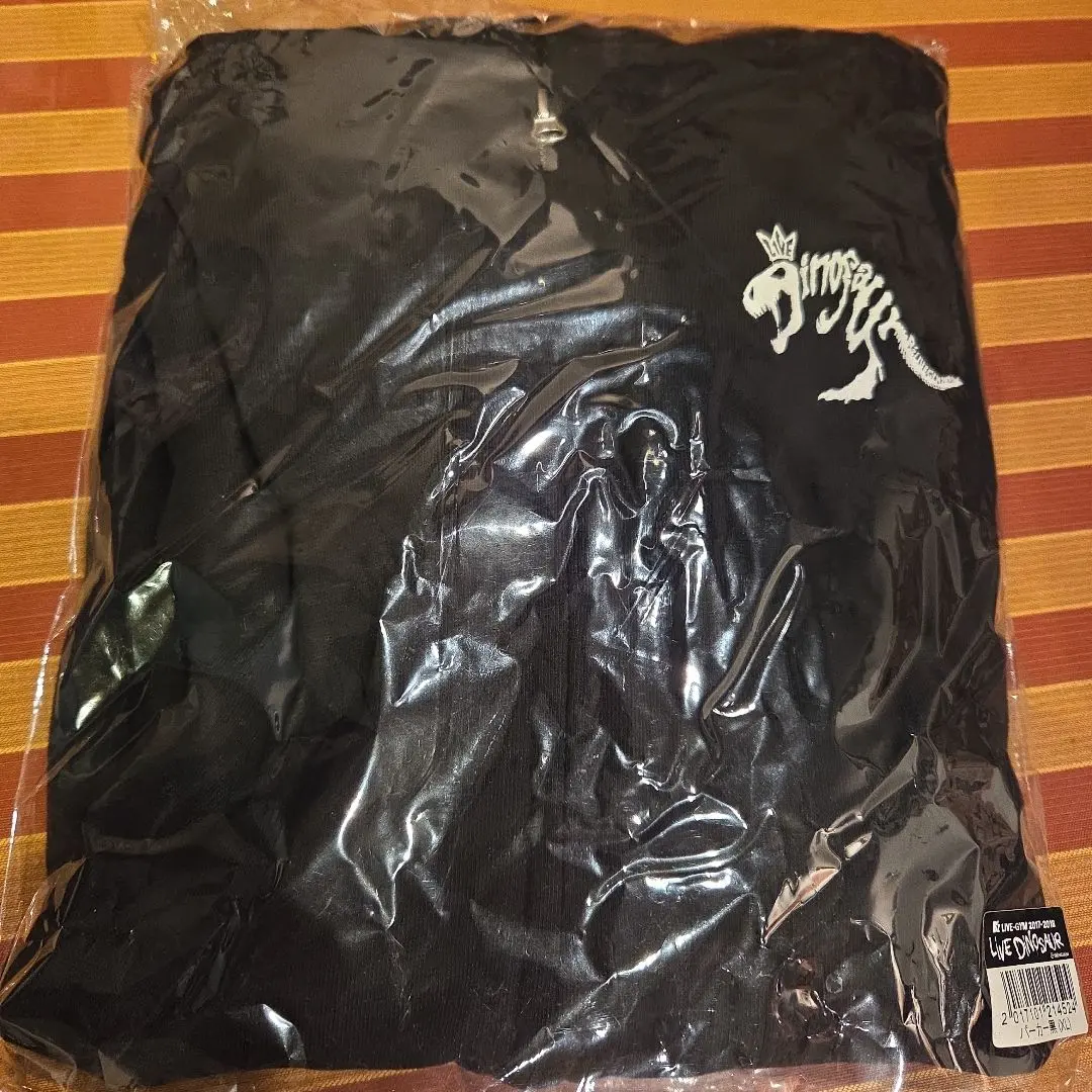 2026年最新】b'z パーカー ダイナソーの人気アイテム - メルカリ