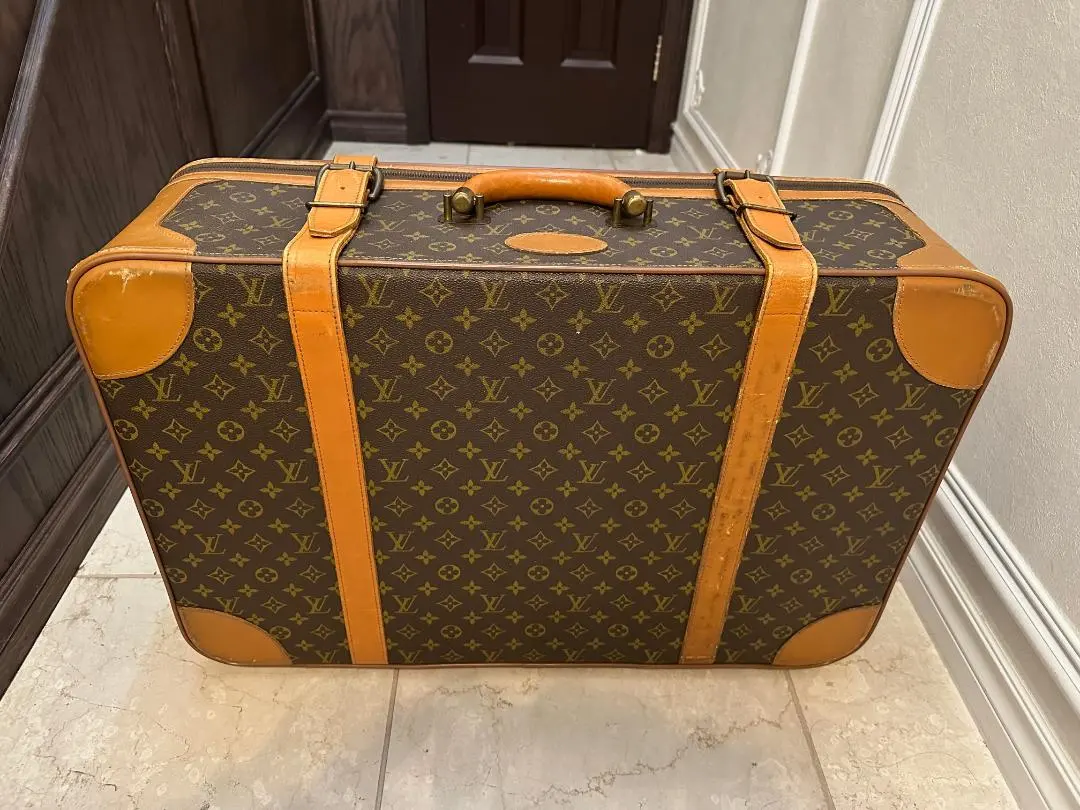 2026年最新】ヴィトン ストラトスの人気アイテム - メルカリ