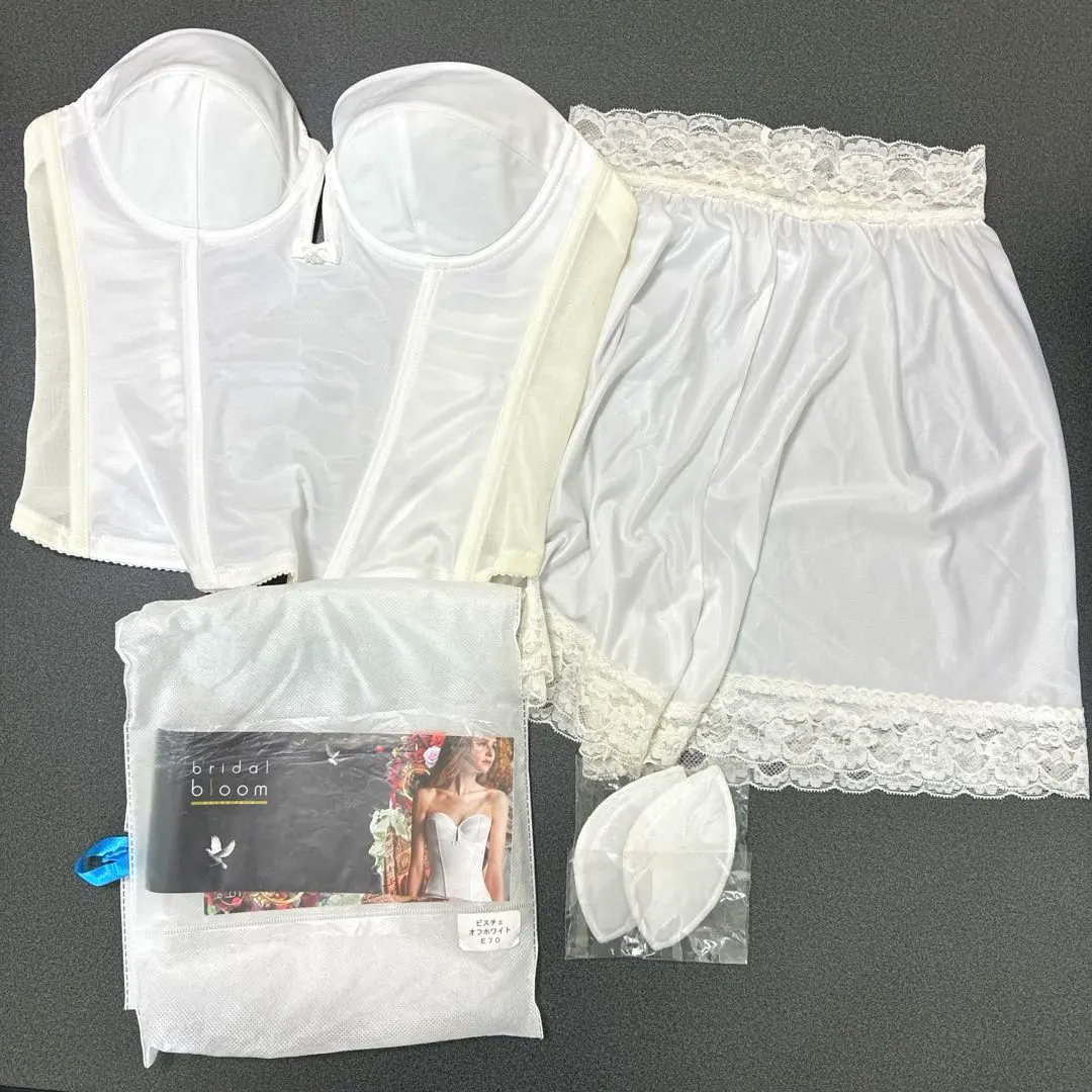 2026年最新】ブライダルブルーム e70の人気アイテム - メルカリ
