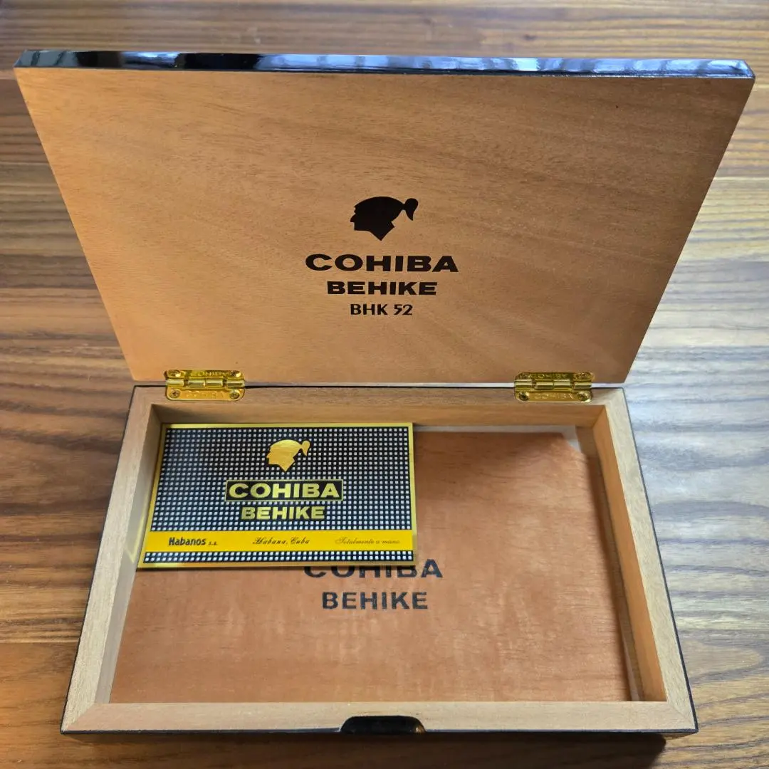 2026年最新】cohiba 箱の人気アイテム - メルカリ