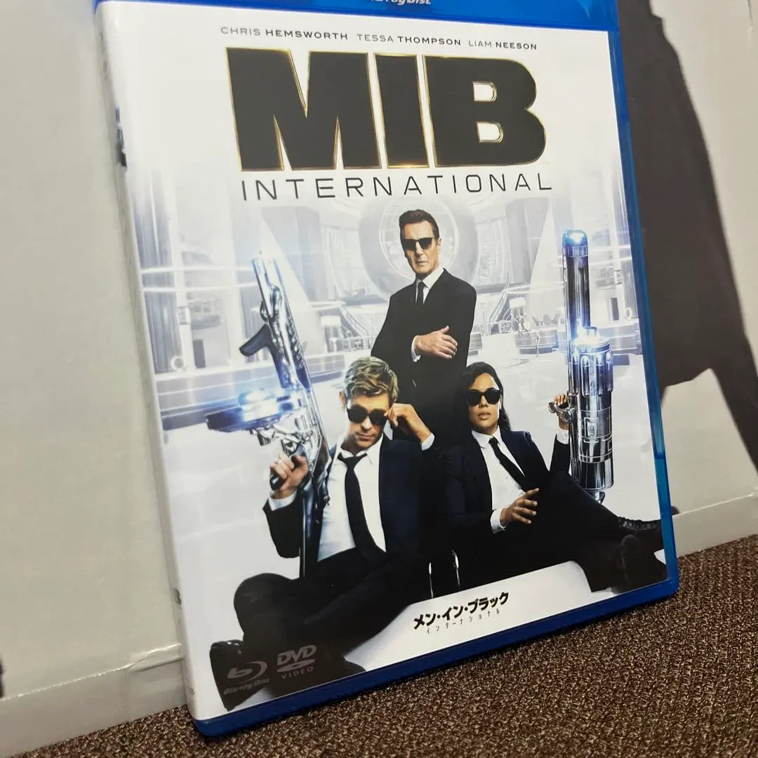 2026年最新】テッサ・トンプソンの人気アイテム - メルカリ