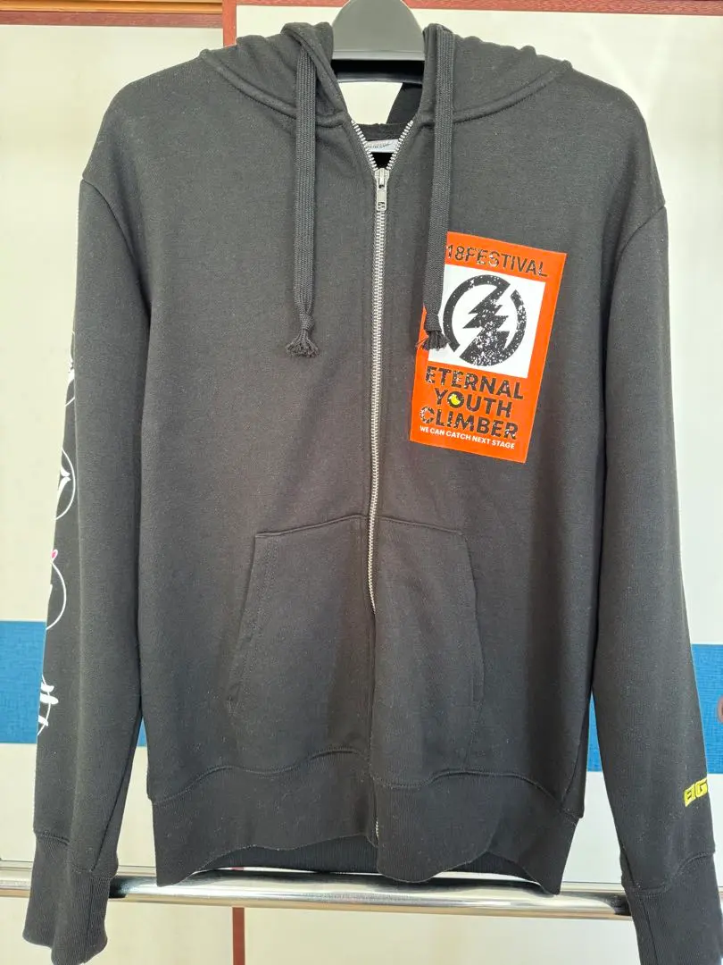 2026年最新】SuPer eight パーカーの人気アイテム - メルカリ