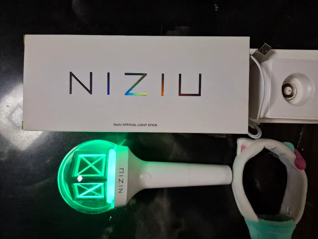 2026年最新】niziu ペンライトカバー マユカの人気アイテム - メルカリ