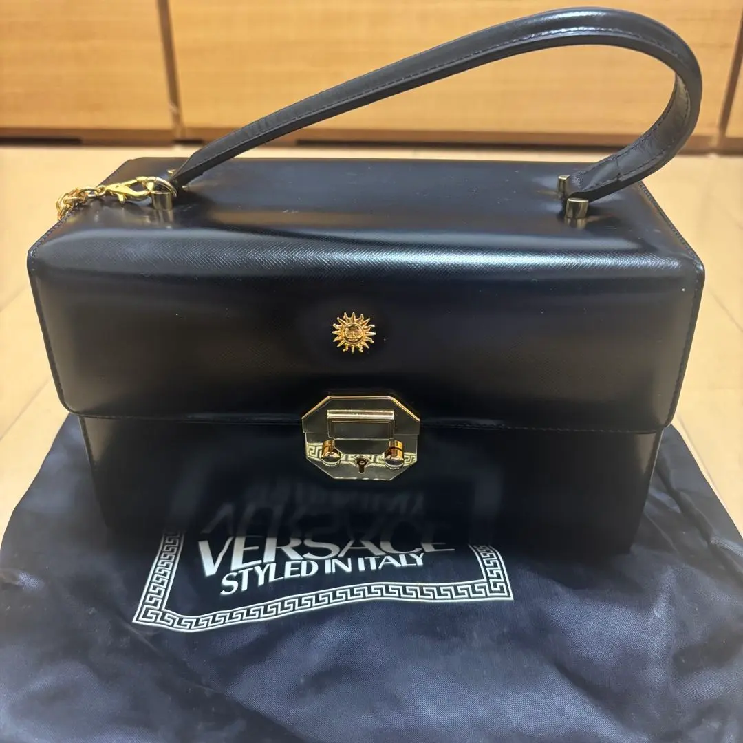 2026年最新】ヴェルサーチ バニティバッグの人気アイテム - メルカリ