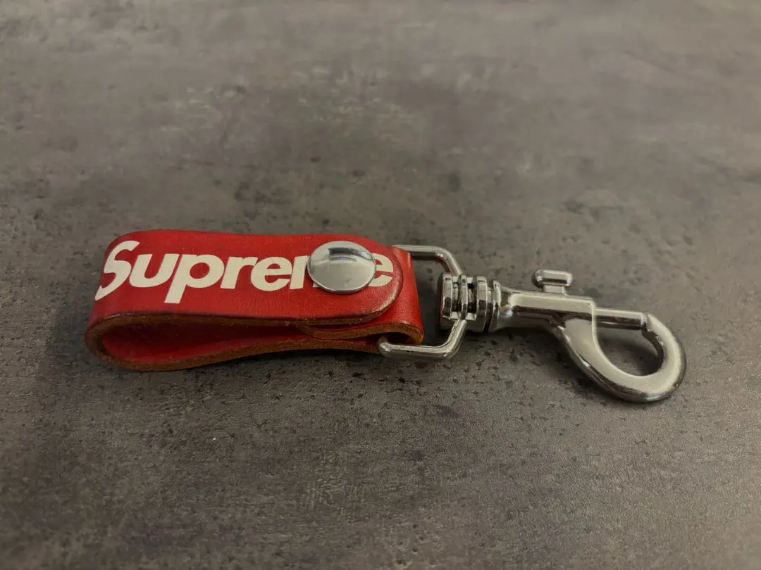 2026年最新】supreme s logo keychainの人気アイテム - メルカリ